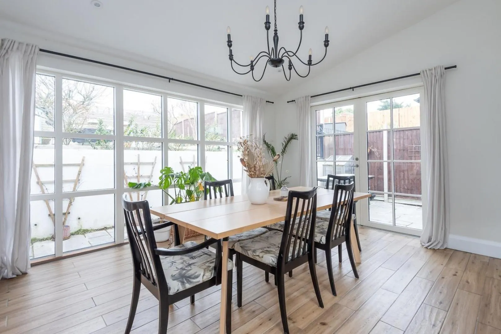 Modern 3B Home With Garden In Eltham, Лондон