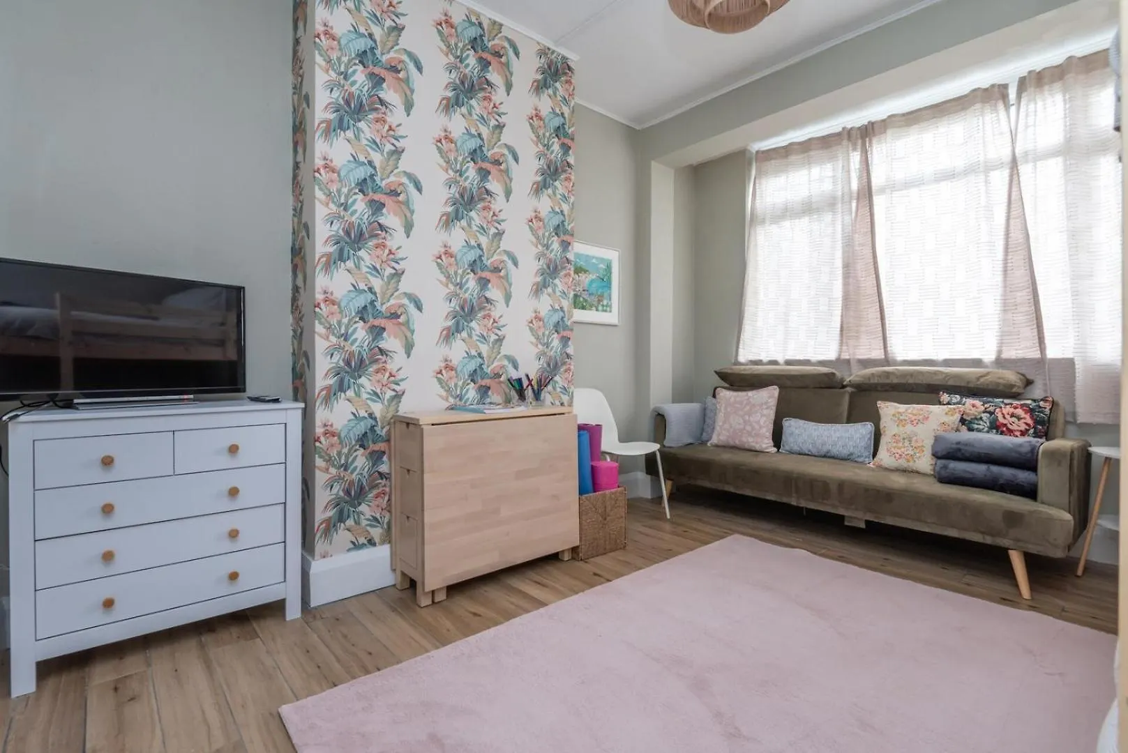 Дом отдыха Modern 3B Home With Garden In Eltham, Лондон